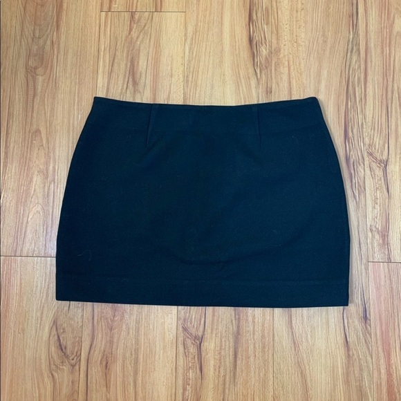 Aritzia Wilfred Ponte Clairaut Blk Mini Moto Skirt - Picture 3 of 9